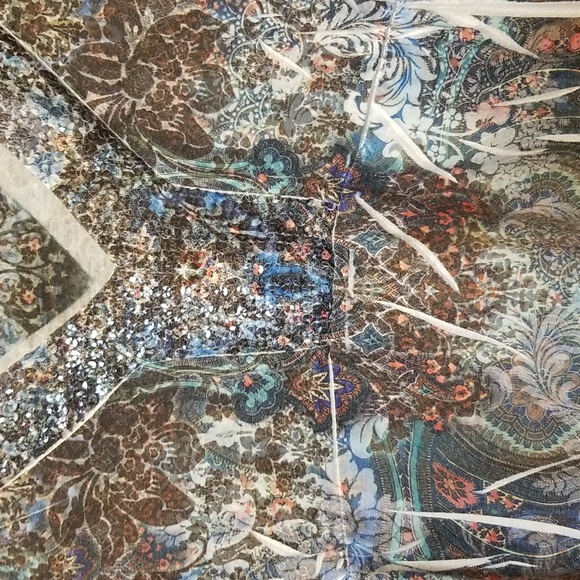 KIARA Sz XL Lt. Blue/Denim color 3/4 Sleeve Blouse w/sequins  EUC, CL#46 - Picture 5 of 6